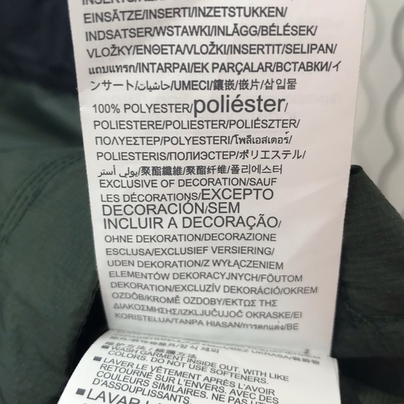 Under Armour Sportswear Track Jacket in Medium - Picture 12 of 16